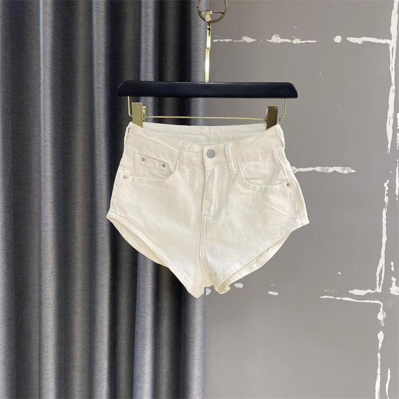 Retro Low-Waisted Stretch Denim Shorts for Women – Sexy, Slimming Summer Style. Extra Large