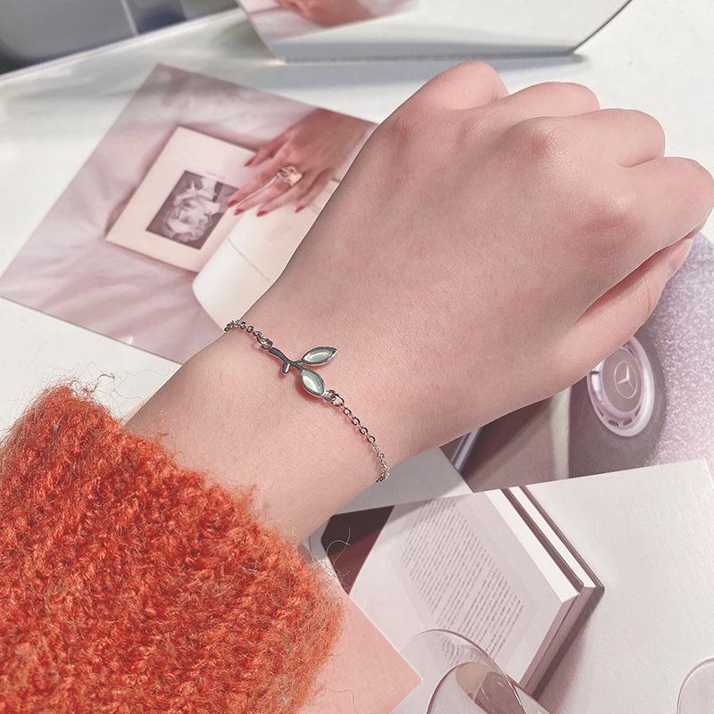 Personalized Retro Box Chain Bracelet - Elegant Silver, Versatile Japanese-Korean Inspired Couple's Jewelry for Women