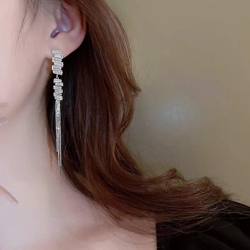 Female High-end Temperament Long Tassel Earrings