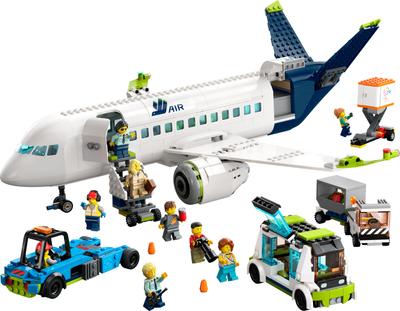 LEGO City Passagierflugzeug 913-teiliges Set (60367)