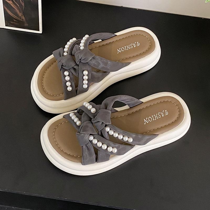 2025 pearl with thick bottom new beach slippers skirt versatile cool slippers women's summer fashion