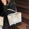 Versatile Big Bag Women's New Fashion Underarm Tote Bag Large Capacity Commuter Shoulder Bag