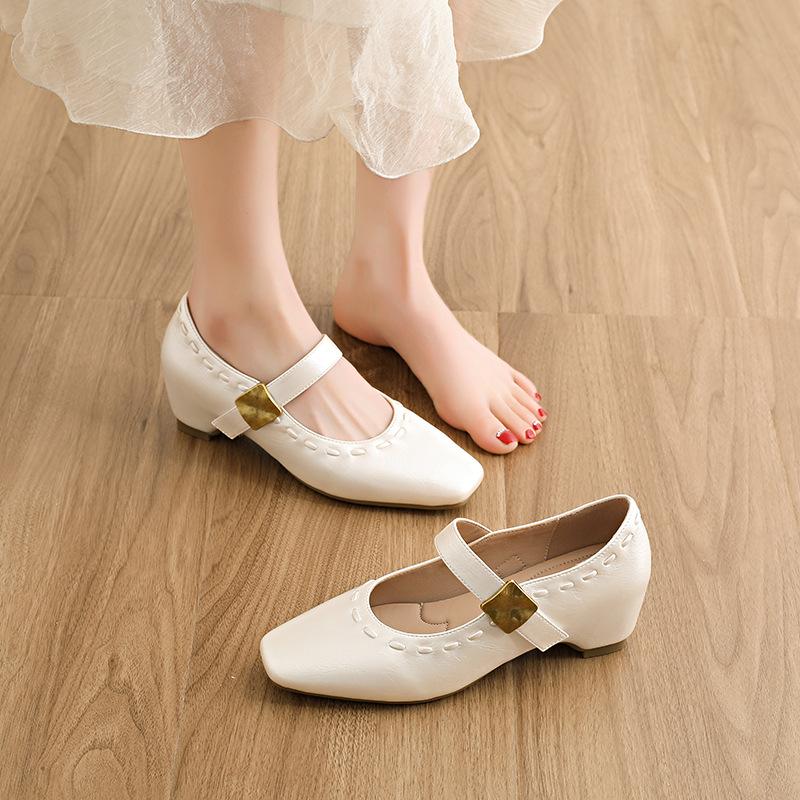 Low-cut Shoes - New Trendy Retro Square-toe Slip-on Soft-soled Versatile Single Shoes for Women 35 бежевый 2460₽