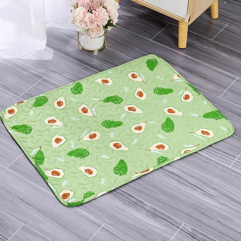 The  Pet Sleeping Mat Is Cool And Comfortable In Summer. It Is Suitable For Large, Medium And Small Cats And Dogs To Sleep In
