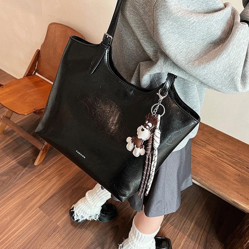Popular Vintage Pitot Women's Bag Casual Commuter Solid Color Commuter Large Capacity Shoulder Bag Tide