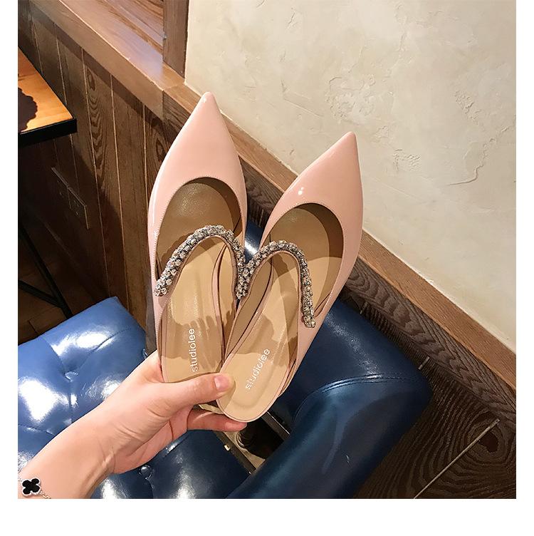 Grape mother of the same style~ Diamond belt flat heel bag head Muller half slippers women wear pointed sandals spring and autumn fairy flat bottom