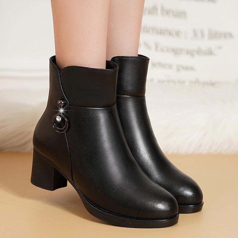 2026Winter Women's Boots Fashion Casual Leather Boots Luxury Pointed Thick Heel Ankle Boots for Women Plush Warm Snow Boot Botas