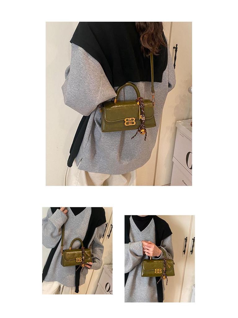 Glossy Women's Shoulder Bag with Vintage Key Pendant - 2025 Autumn/Winter Collection