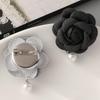 1 Stück Retro Schwarze Kamelie Anstecknadel Brosche Damen Französisch Vintage Kleiner Duft Imitationsperle Brosche Modische Schmuckaccessoires