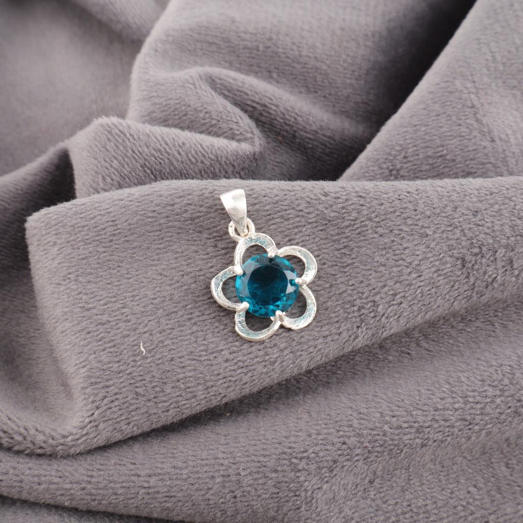 Natural Apatite Gemstone 925 Solid Silver Jewelry Flower Pendant 0.7" For Women CP-27-1