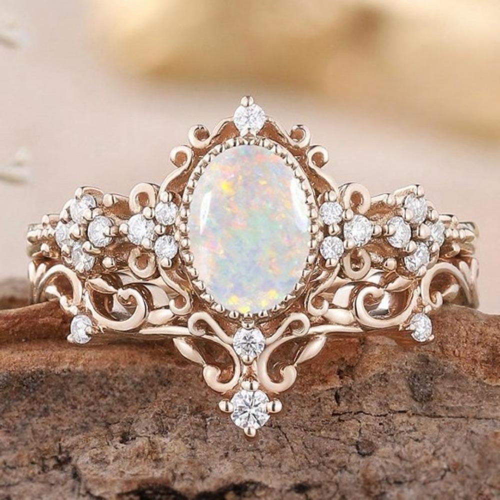 

Luxury Ins Ladies Ring, Rhombus Lace Vintage Court Style Opal Band No. 10