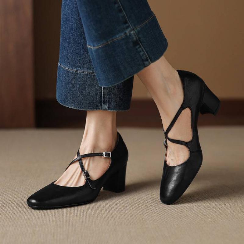 Four seasons wear women's sheepskin single shoes solid color large size women's shoes low top shallow mouth foot cover comfortable beef tendon sole hi