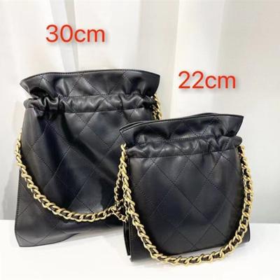 New 2023 Rhombus Xiaoxiangfeng Women's Bag New York Fear Chain Bundle Soft Leather One Shoulder Crossbody Niche Commuter Bag