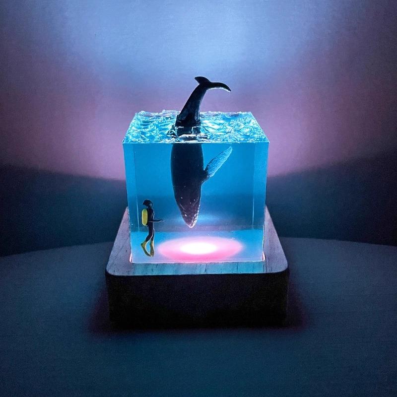 Creative Whale Ornaments Ocean Cubes Resin Luminous Ornaments Handcrafted Artworks Home Desktop Decorations Birthday Gifts