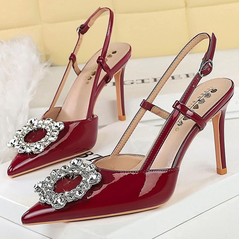 

Rhinestone Women Pumps Luxury High Heels 9 CM Stiletto Patent leather High heeled Sandals Summer Shoes Sexy party shoes 34 вино красного