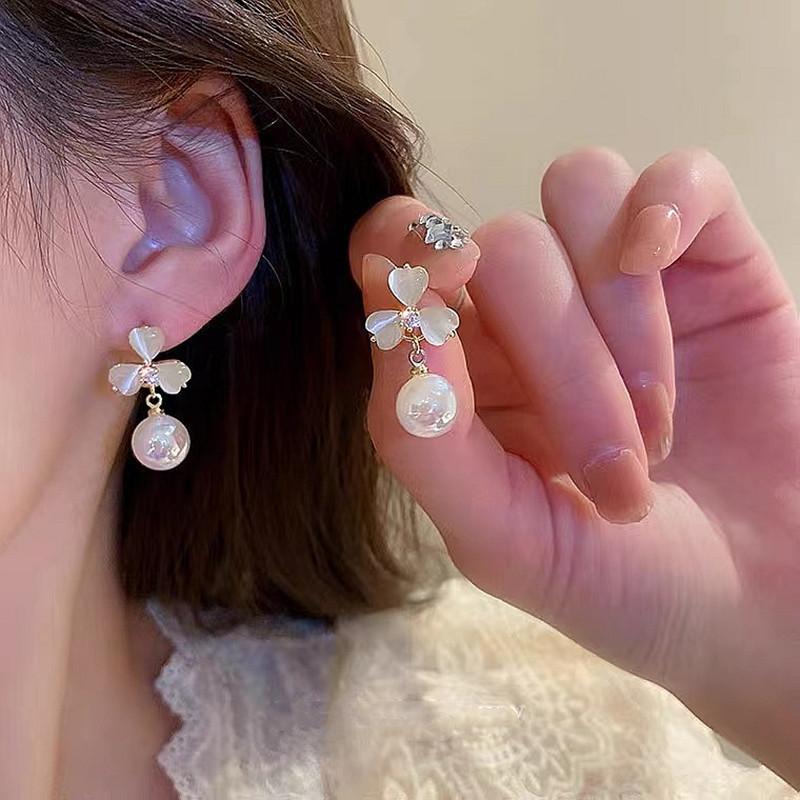 French Flower Pearl Earrings Elegant Irregular Drop Earrings Temperament Charm Earrings Vacation Party Jewelry For Women