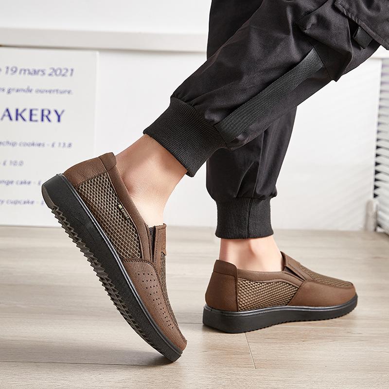 Comfortable Men Casual Shoes Breathable Mesh Summer Men Shoes New Non-slip Lightweight Shoes for Men 2025 Summer New