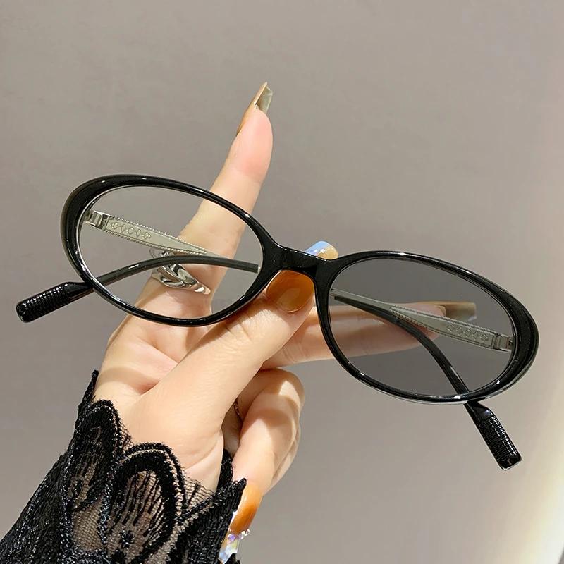 Oval Frame Pochromic Myopia Glasses for Women Color Changing Anti Blue Light Outdoor UV Protection Near Sighted Eyewear