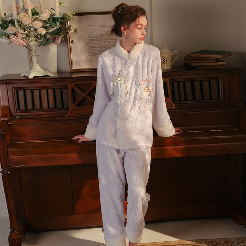 Women’s Plush Sleeping Suits Sexy Velvet Embroidered Chinese Knot Outer Robe and Pants Lounge Pajamas Comfortable Clothing