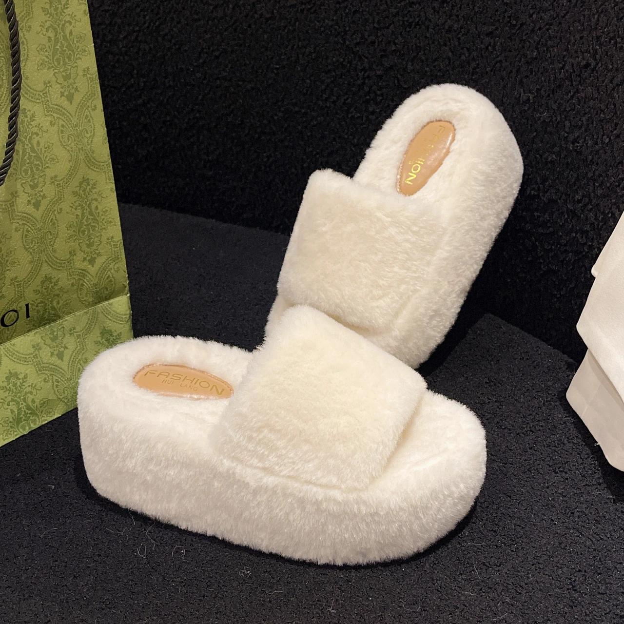 

New Slippers Women Winter Faux Fur Shoes for Women Indoor Platform Warm and Comfortable Home Shoes slippers cotton women 38