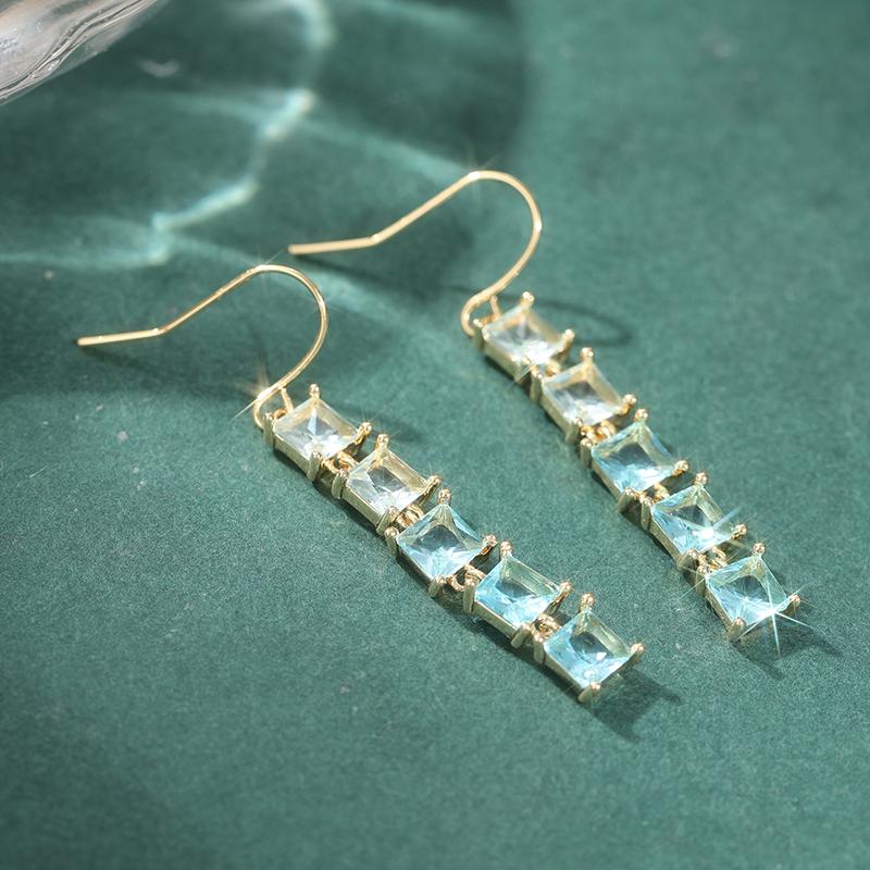 Gorgeous Sparkling Blue Cubic Zirconia Long Dangle Earrings Women Elegant Exquisite Pendant Earrings Jewelry Accessories