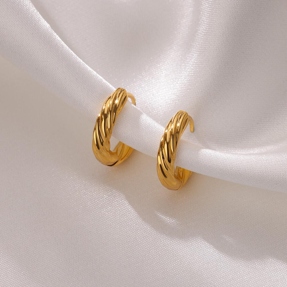 Vintage Verdrehte Kreisohrringe für Damen Edelstahl Minimalistisch Goldfarbe Runde Huggies Creolen Ohrring Hochzeits Schmuck Geschenk