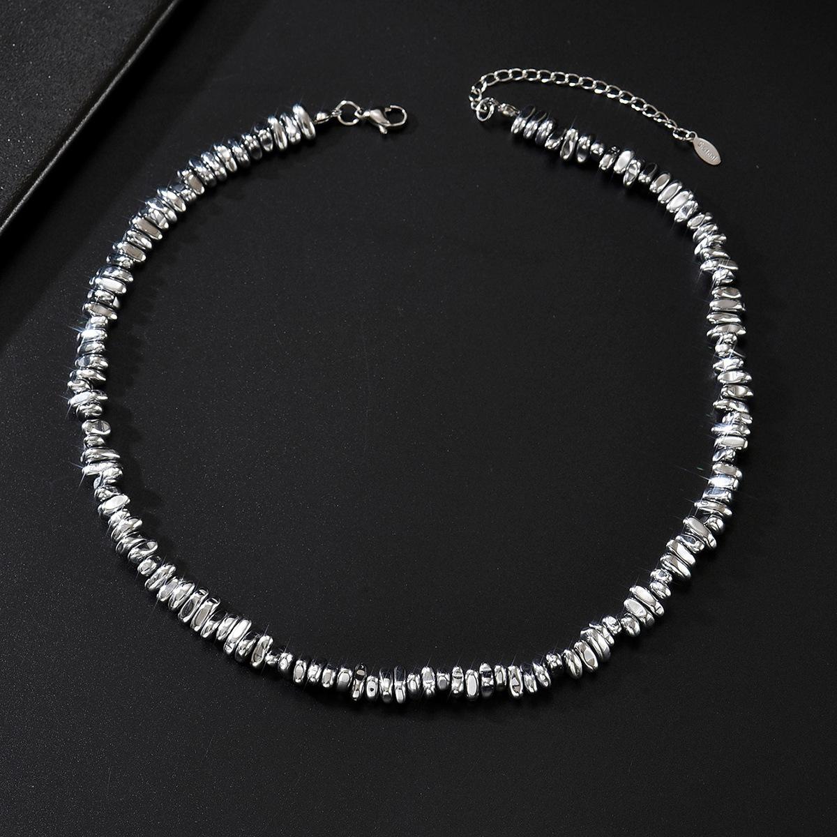 

Cold Wind Shattered Silver Crystal Moonstone Necklace Niche Temperament Collarbone Chain High-end Feeling Light Luxury Style Personalized