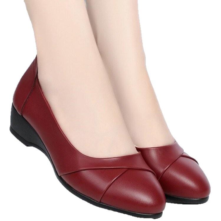 Soft leather mother shoes soft sole single shoes women's flat sole middle-aged and elderly small leather shoes comfortable Doudou shoes low heel work