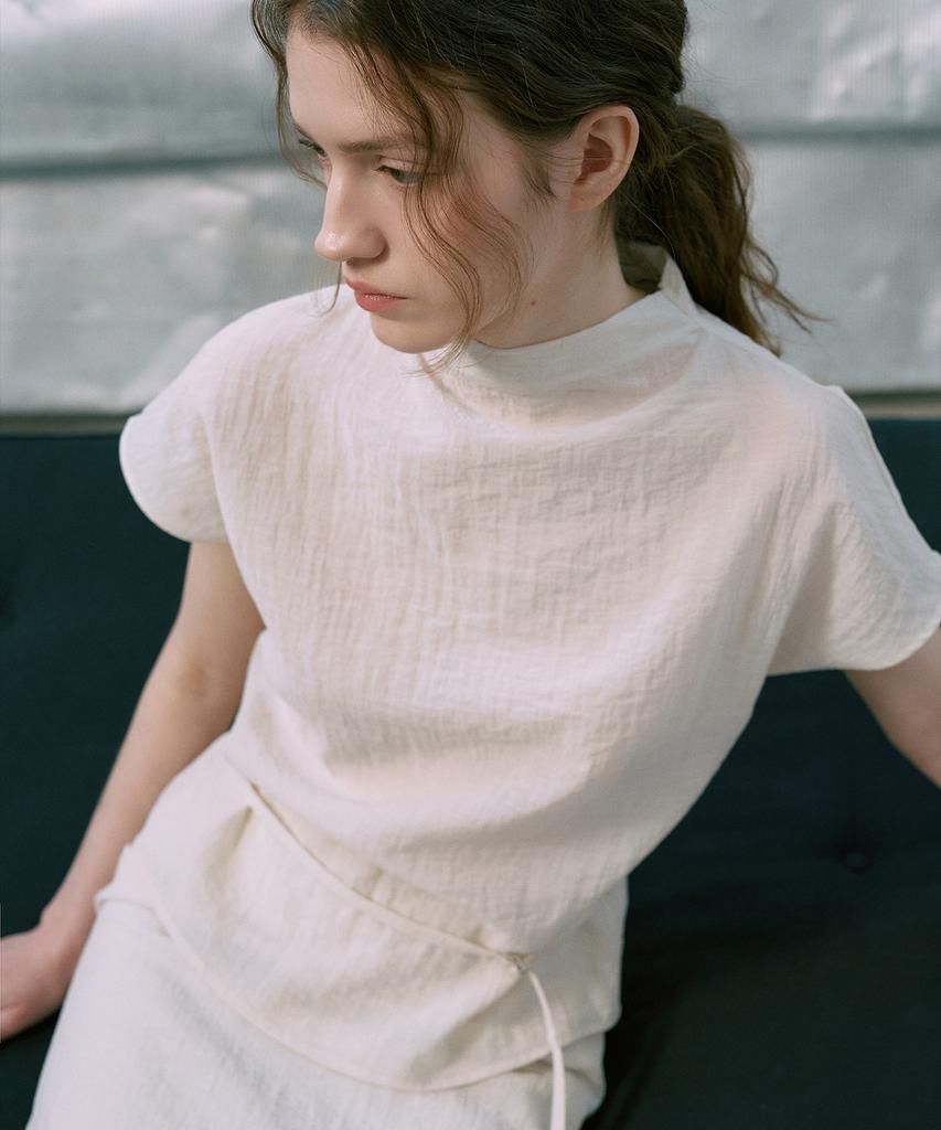 LAMEREI Linkle High-Neck Cap Sleeve Blouse[Lmbfspsh322]-2Color