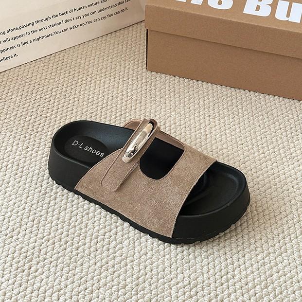 

Leather cow suede thick bottom heightening slippers women 2025 new summer wear Internet celebrity beach one pedal slippers 35 верблюд