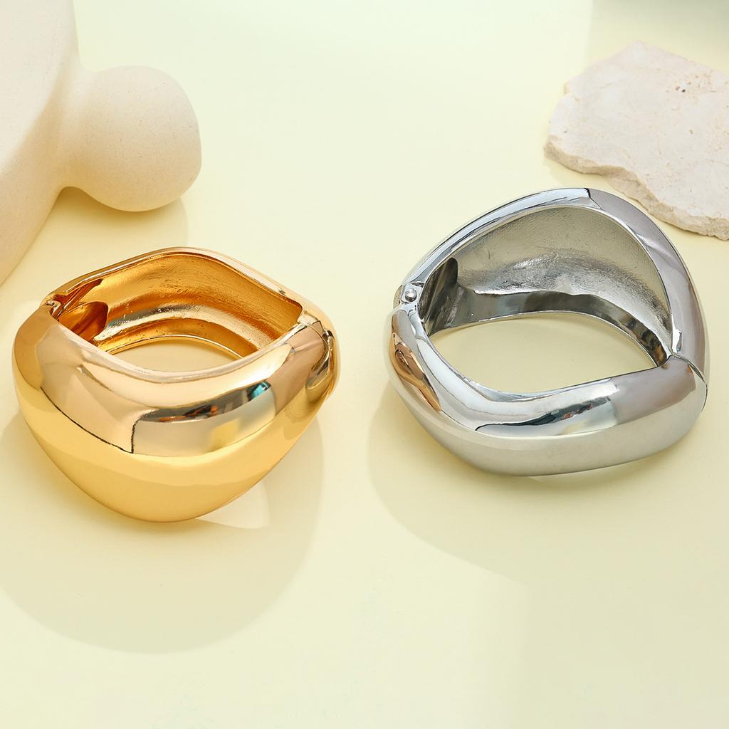 European and American Exaggerated Bracelet Special-shaped Opening Metal Bracelet Niche Light Luxury Design Women's Bracelet Jewelry