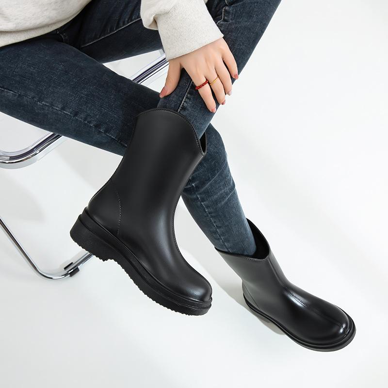 Augusteng wear rain shoes for women in the autumn of 2025 new simple and convenient high-sleeve water boots outdoor rubber shoes