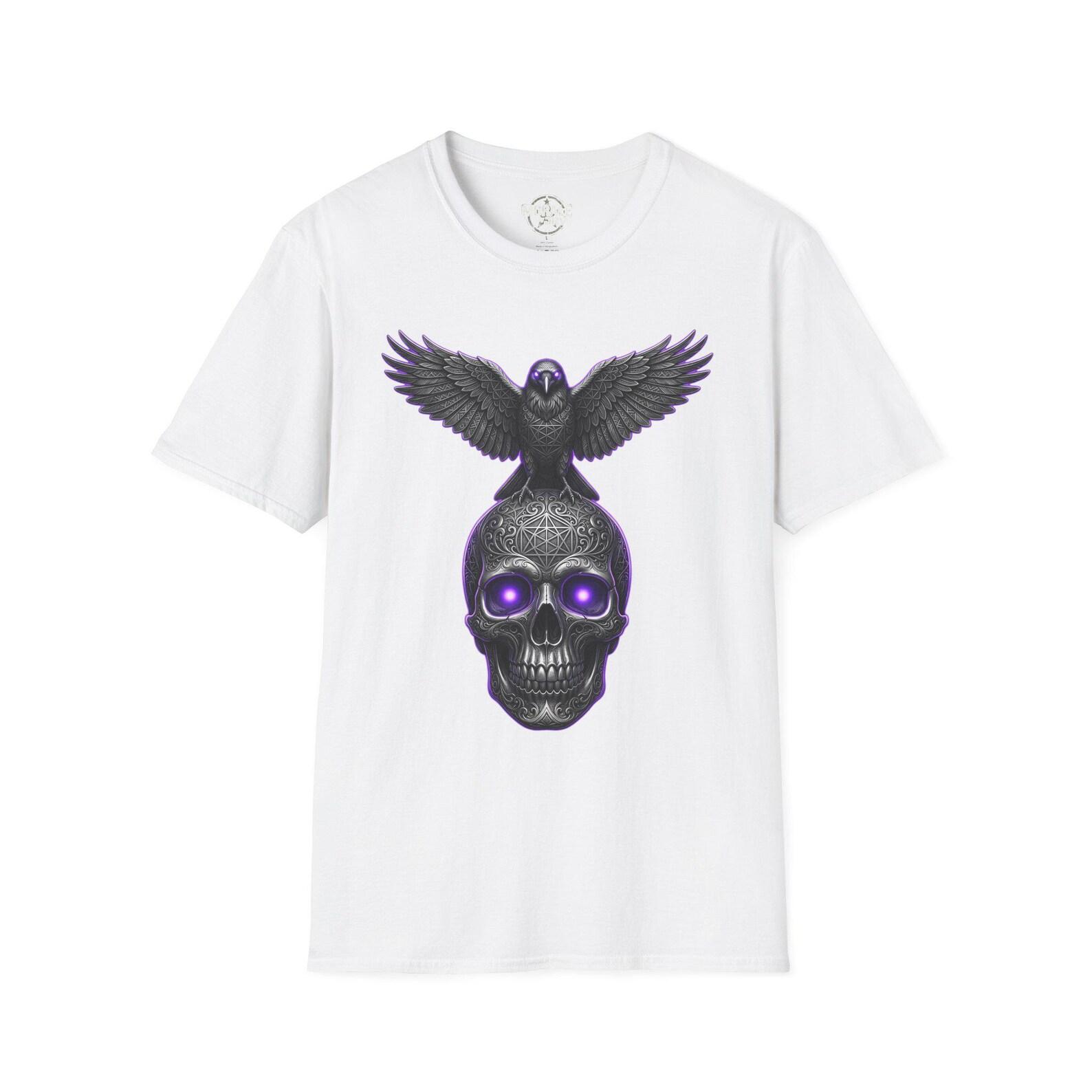 Purple Glowing Skull with Raven T-Shirt Gothic Skull Tee L