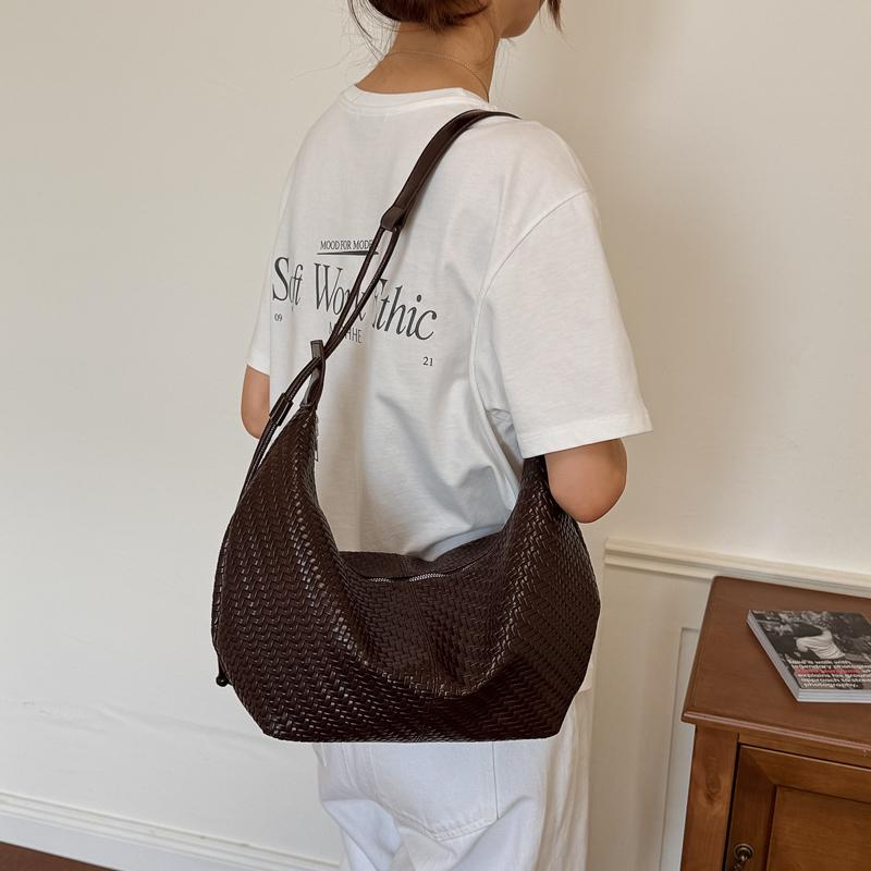 Stylish Woven Faux Leather Hobo Bag with Adjustable Shoulder Strap Large Capacity Casual Tote Purse
