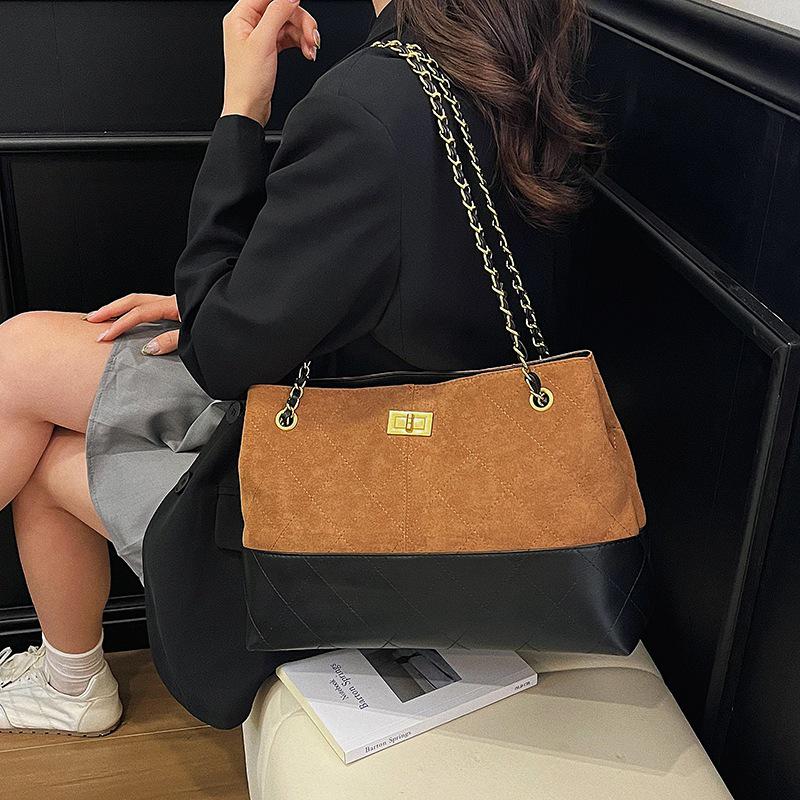 Women's Luxury Argyle Chain Underarm Tote Bag - Mielard Color Block, Large Capacity, Commute Style.