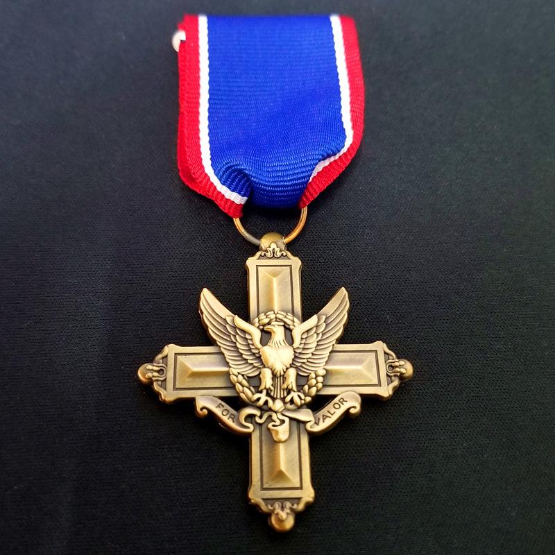 Russia USSR Eagle Cross Badge Metal Badge Souvenir Collection KGB CCCP