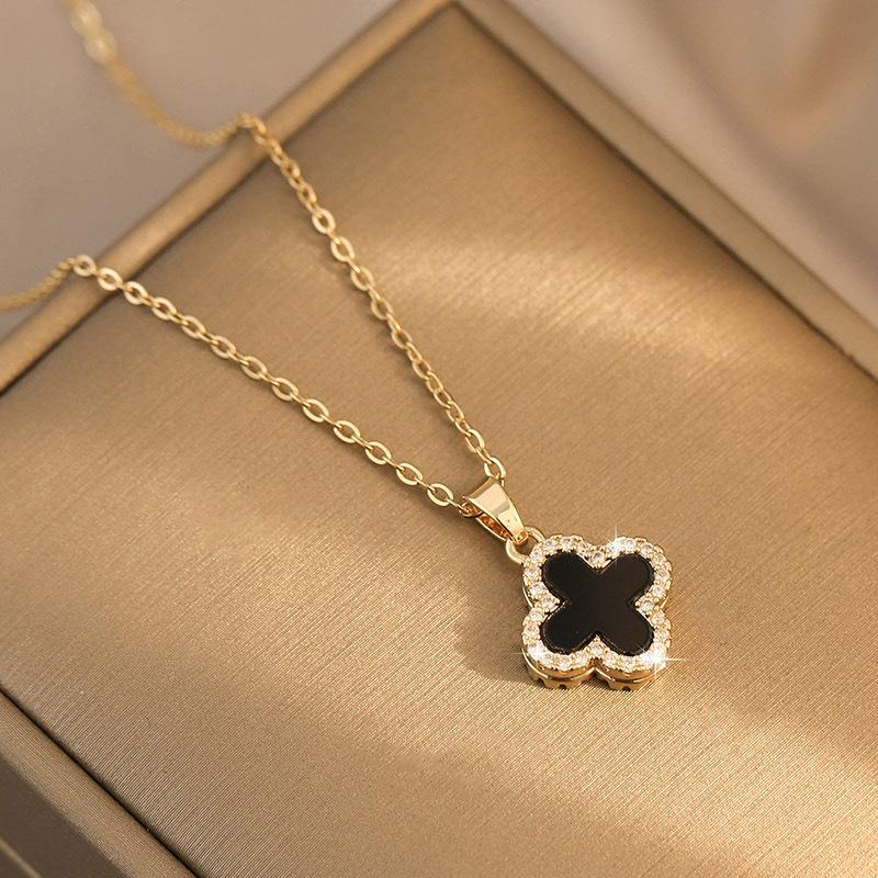 Double-sided Four-leaf Clover Necklace for Women New Light Luxury Niche Design High-end Temperament Sweater Chain Gift