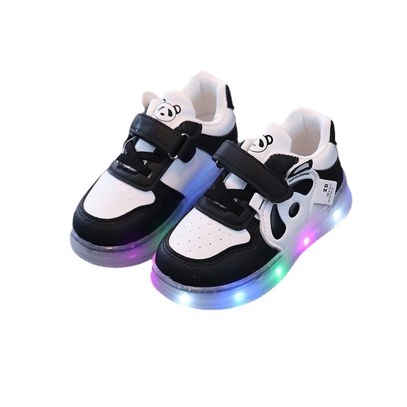 Spring Kids Panda Cartoon LED Light Up Sneakers Casual Flat Shoes For Boys Girls Age 1-6 Years Old Comfortable Walking Shoes