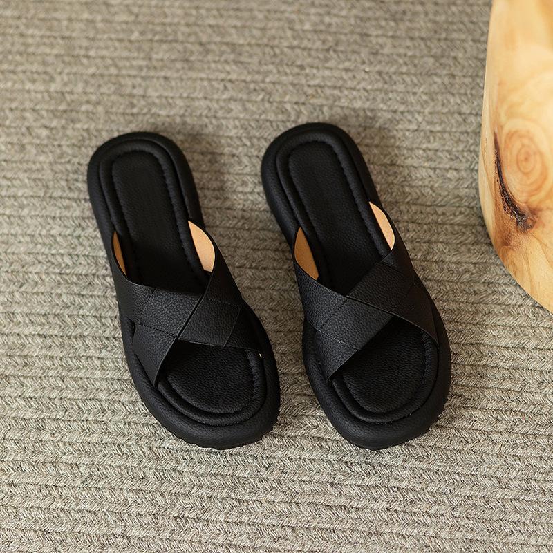 2024 Summer New Platform Slippers Women's Round Head Open-toed Outer Wear Casual and Comfortable One-word Sandals Women