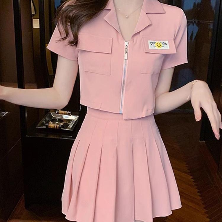 Stylish Korean Summer 2026 Petite Two-Piece: Short-Sleeve Top & Pleated Skirt Suit