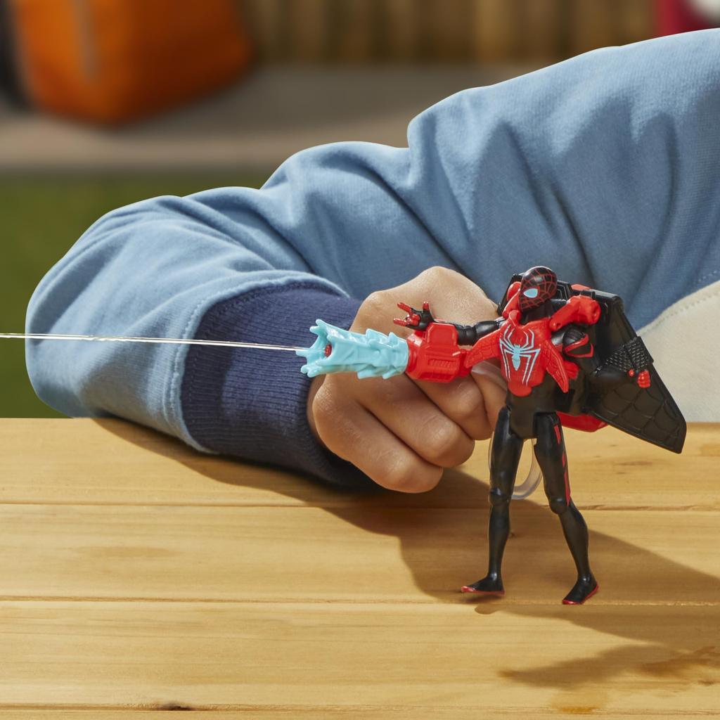 Hasbro Marvel Epic Hero Series Web Splashers Miles Morales Action Figure with Water Gear Ages 4 and Up Authentic Spider-Man 4-inch (10cm) Accessory,