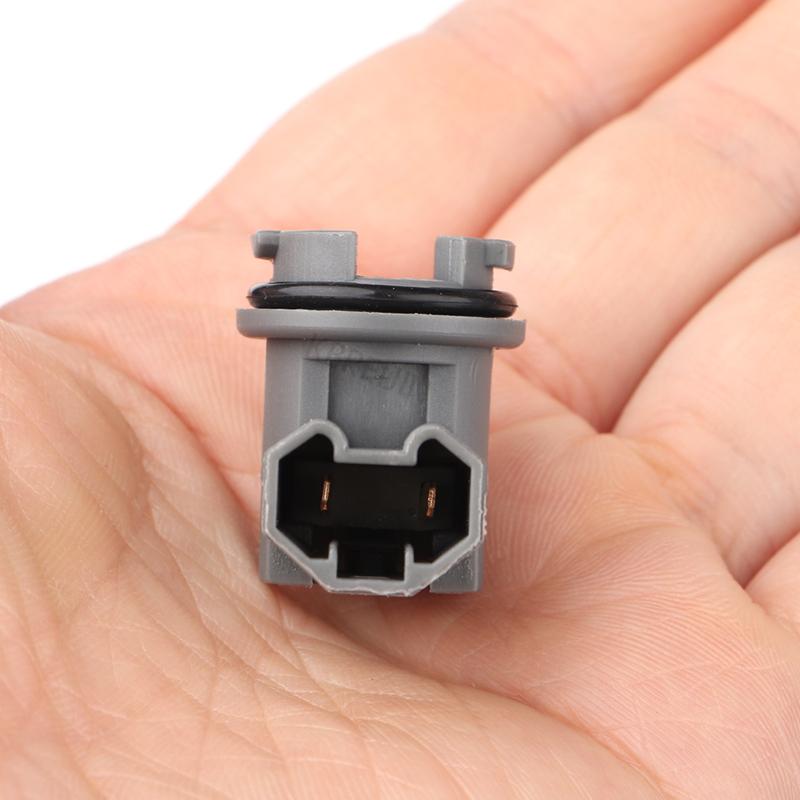 Tail Light Socket for Toyota RAV4 Corolla Geely T10 W5W Bulb Holder Car Lamp Replacement Parts 2PC