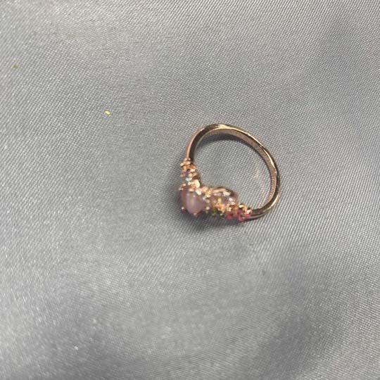Electroplated Korean artificial opal zir*****pen ring, a sexy index finger ring jewelry.
