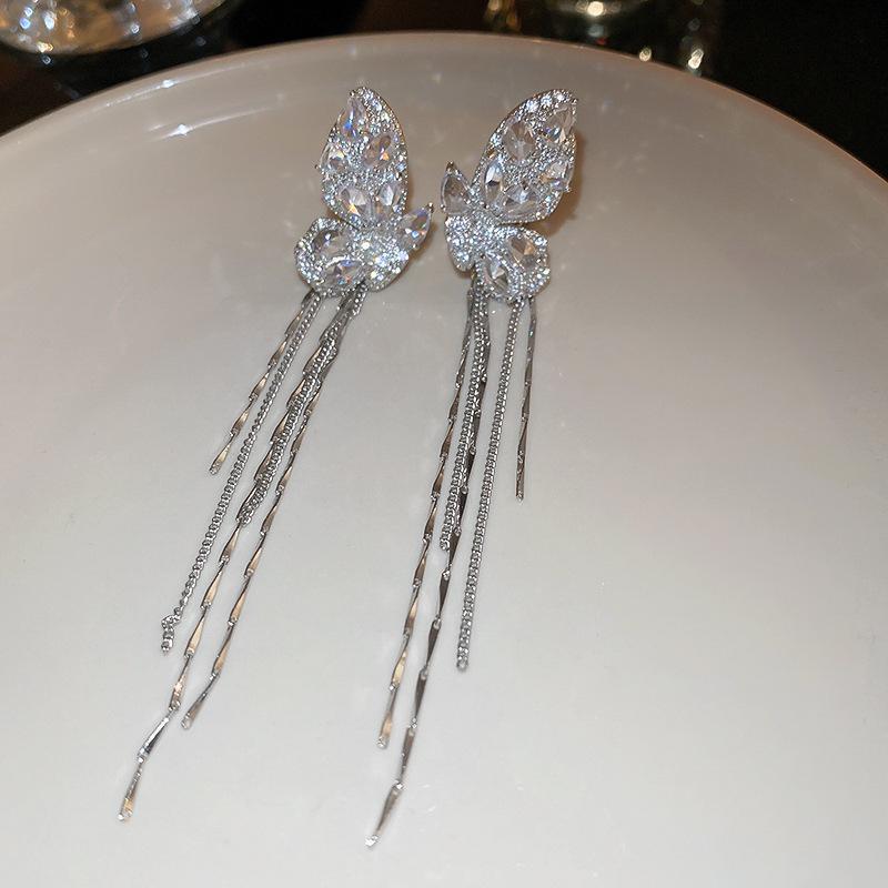 Zircon Butterfly Chain Tassel No-Piercing Ear Clip - Versatile, Light, and Luxurious Earrings