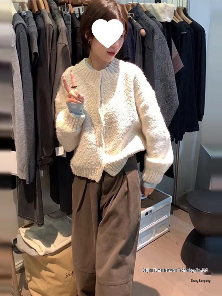 Korean Style Soft Knitted Women's Cardigan, Autumn 2025 Collection, Casual Chic