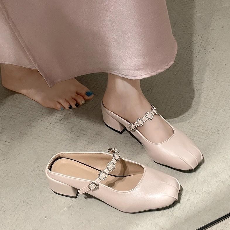 Silver retro premium thick heel bag head slippers women's summer wear 2025 new with skirt French cool slippers