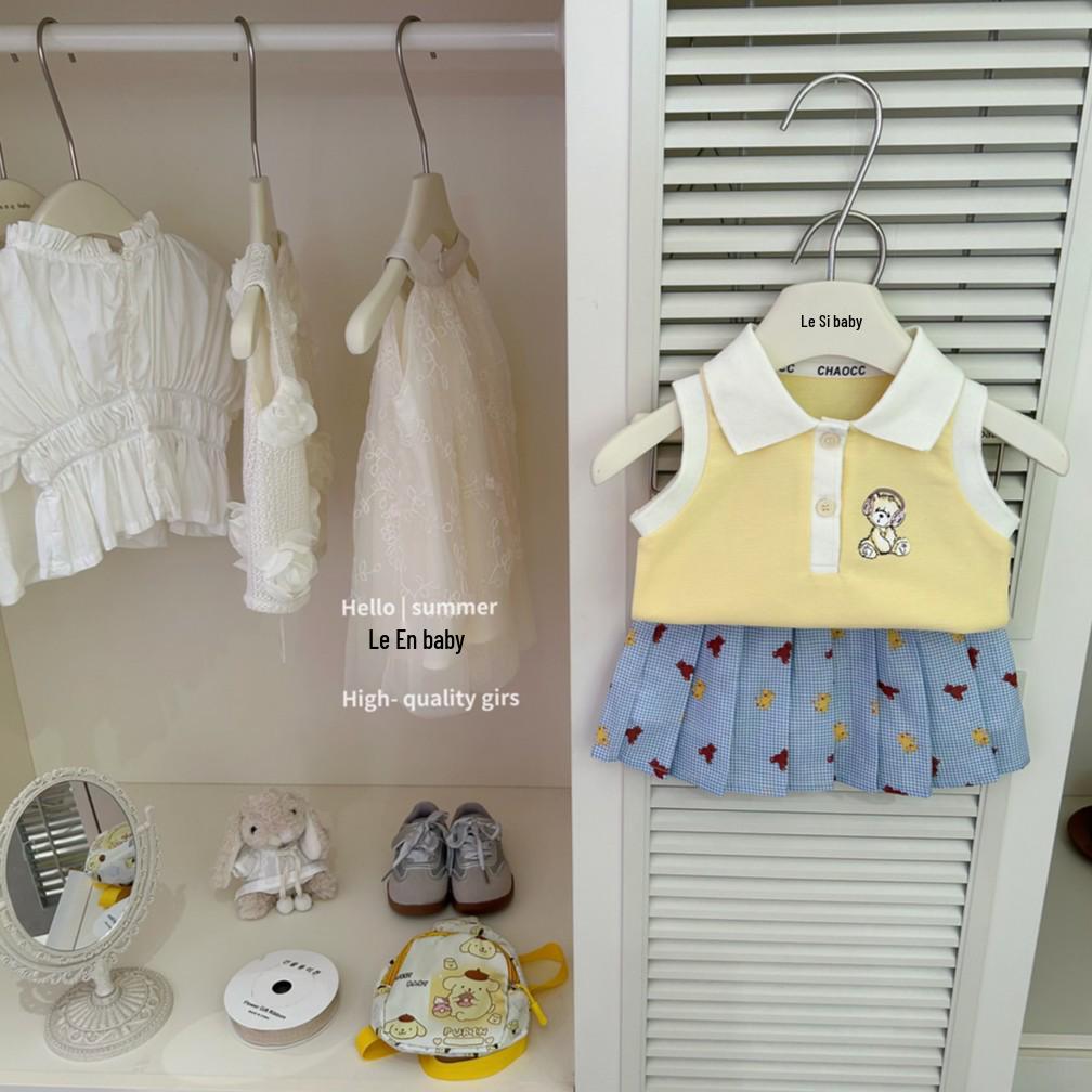 

Leenbaby Girls Yellow Polo Tank & Plaid Skirt Cartoon Set 100 cm