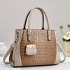 Crocodile pattern handbag New large-capacity women's messenger bag Casual commuter shoulder bag