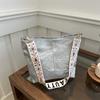 Simple Texture Large Capacity Tote Bag 2025 New Summer Niche Fashion Bucket Bag Casual Versatile Messenger Bag