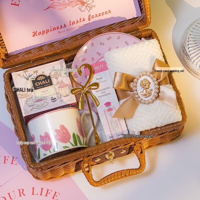 Women s Day Ceramic Tulip Gift Set